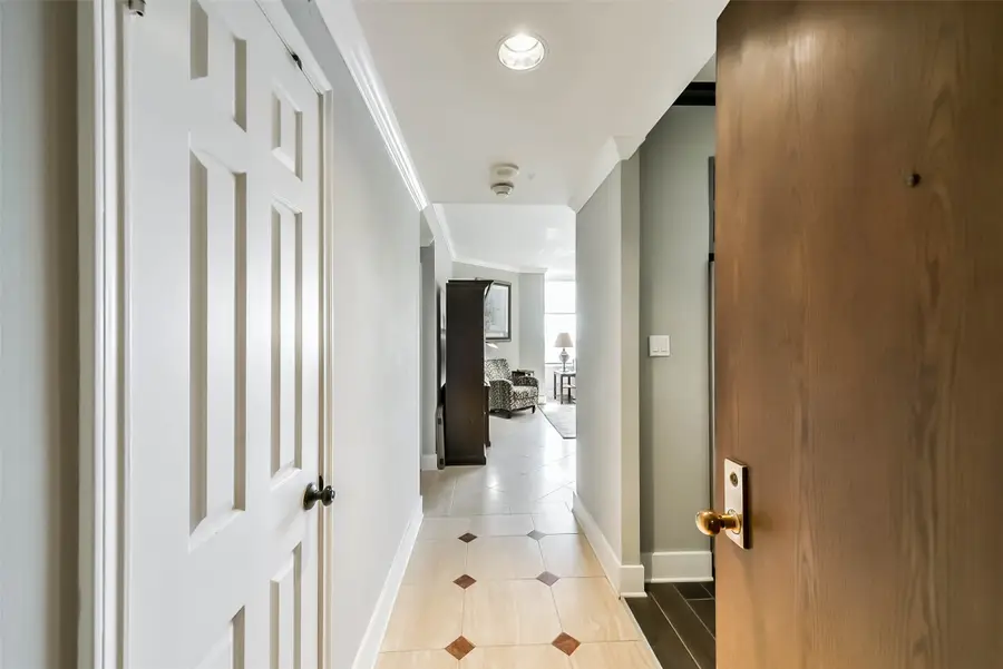 15 Greenway Plaza #10B, Houston, TX 77046 - Image #2