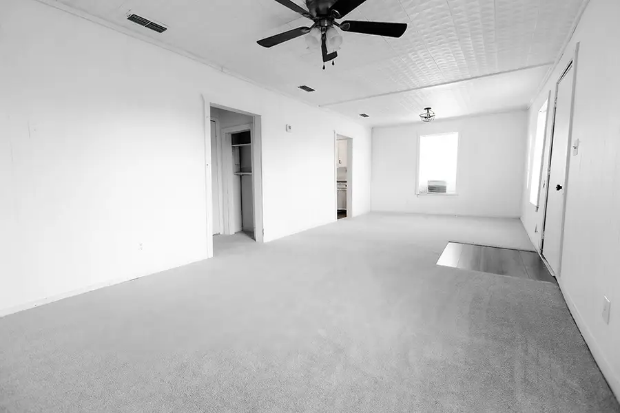 608 E Navasota Street, Groesbeck, TX 76642 - Image #2