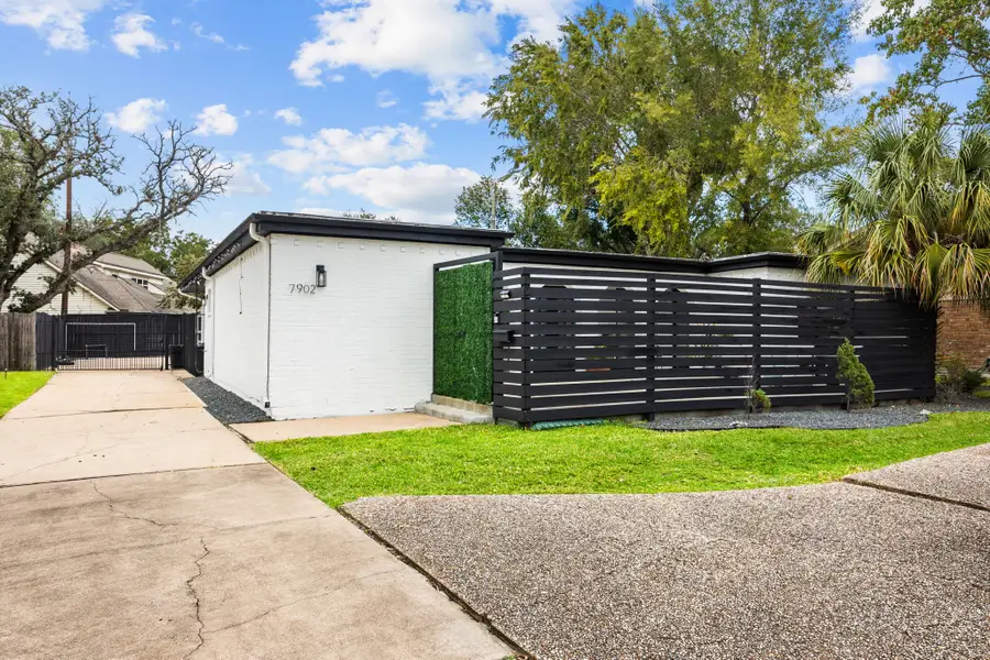 7902 Richmond Avenue, Houston, TX 77063 - #2