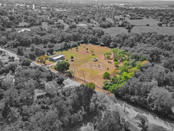 601 W Austin Street, Bellville, TX 77418