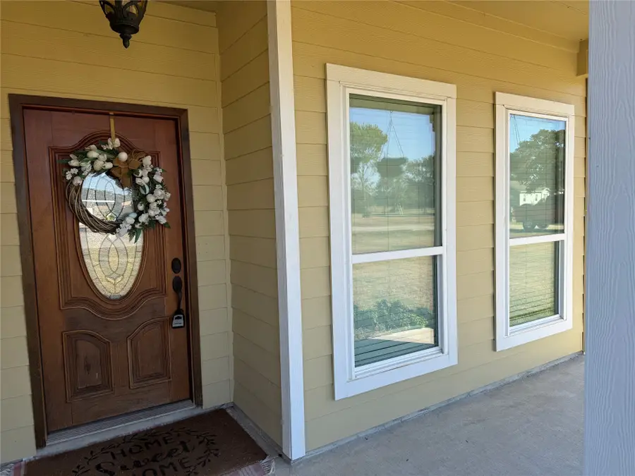 322 25th Street, Hempstead, TX 77445 - Image #2