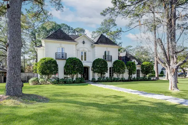 725 Blalock Road, Hedwig Village, TX 77024
