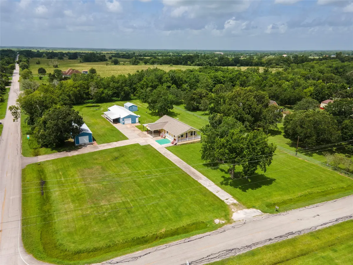5710 County Road 166, Alvin, TX 77511 - #1