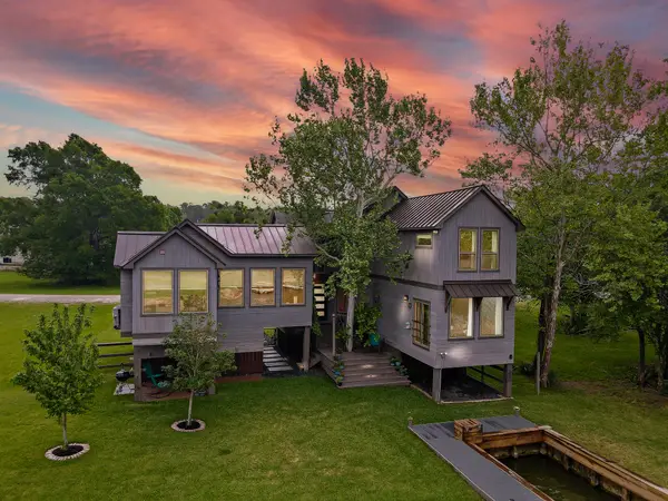 10 Wild Iris Court, Huntsville, TX 77340