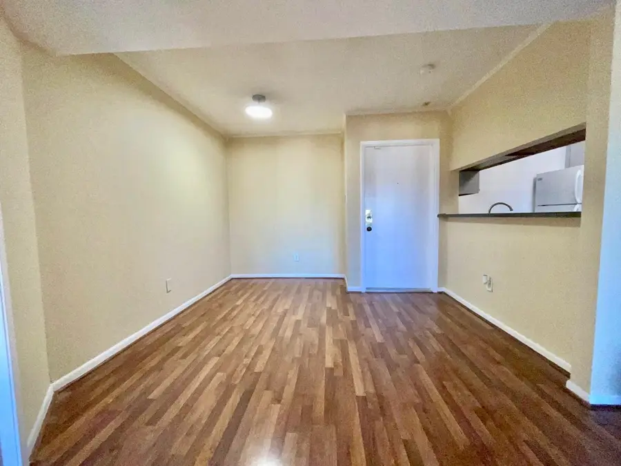 3055 Walnut Bend Lane #36, Houston, TX 77042 - Image #2