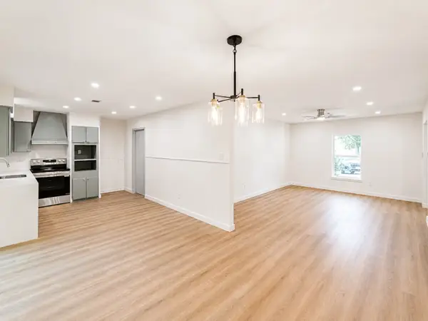 10911 Corona Lane, Houston, TX 77072