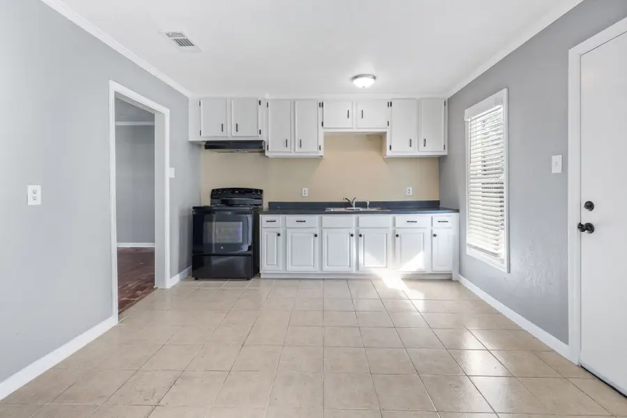 1112 8th Street #A, Orange, TX 77630 - Image #3