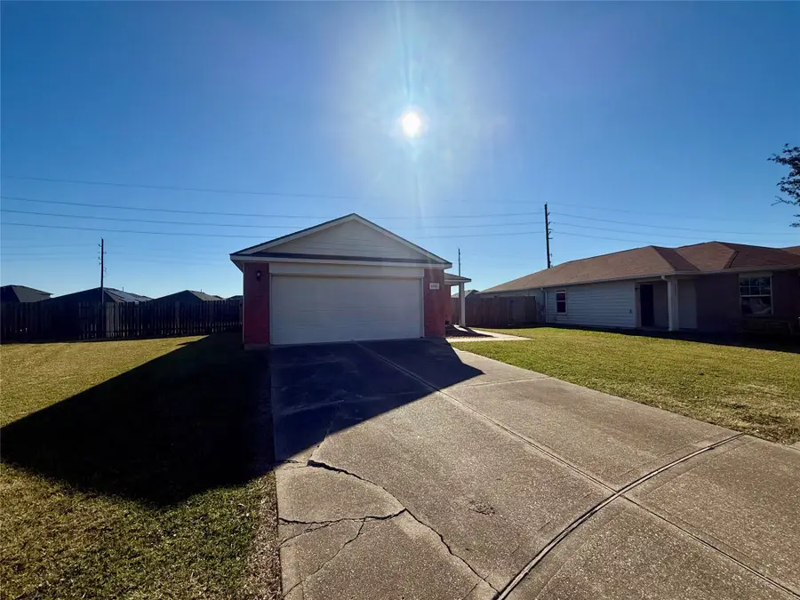 4303 Sunflower Creek Lane, Richmond, TX 77469 - Image #2