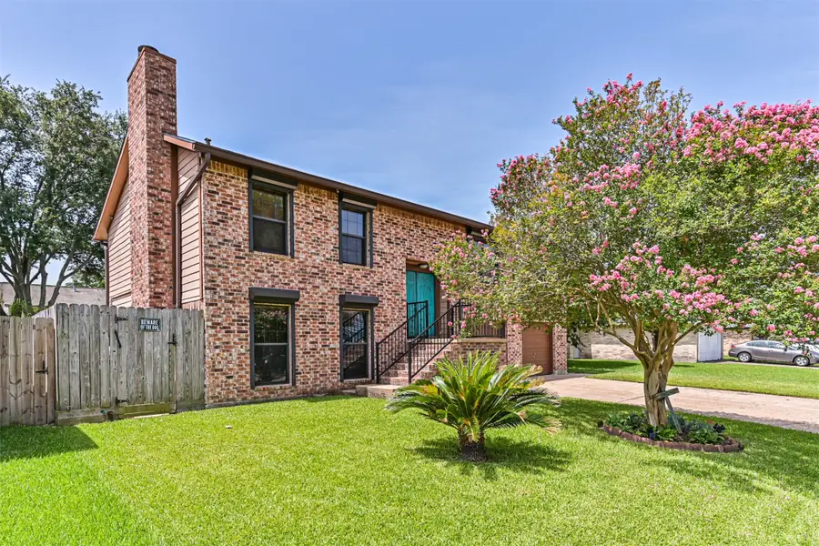 5513 Rock Springs Drive, La Porte, TX 77571 - Image #2
