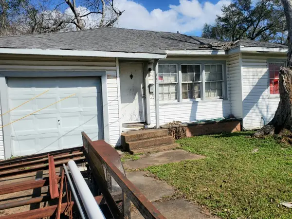 551 Pecan Drive, South Houston, TX 77587