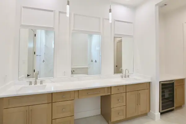 140 E 37th, Houston, TX 77018