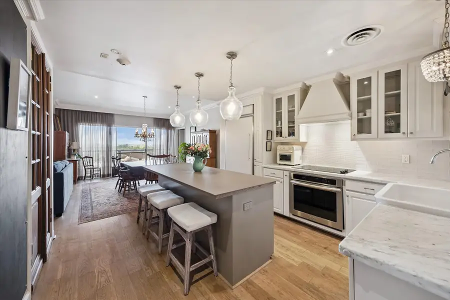 2929 Buffalo Speedway #A909, Houston, TX 77098 - #3
