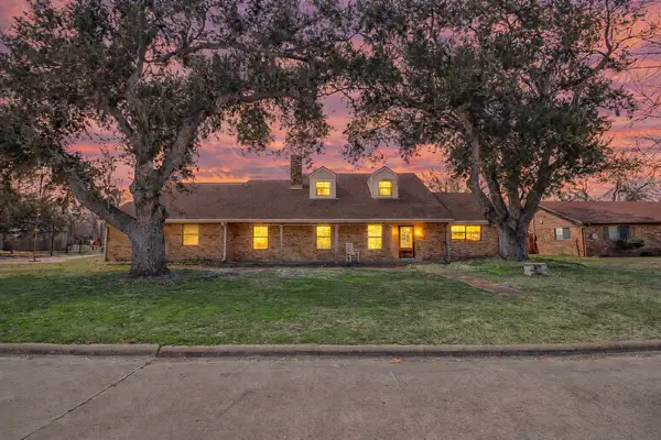 903 Horlock Street, Navasota, TX 77868