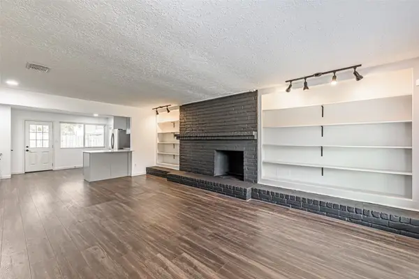 9414 Springview Lane, Houston, TX 77080