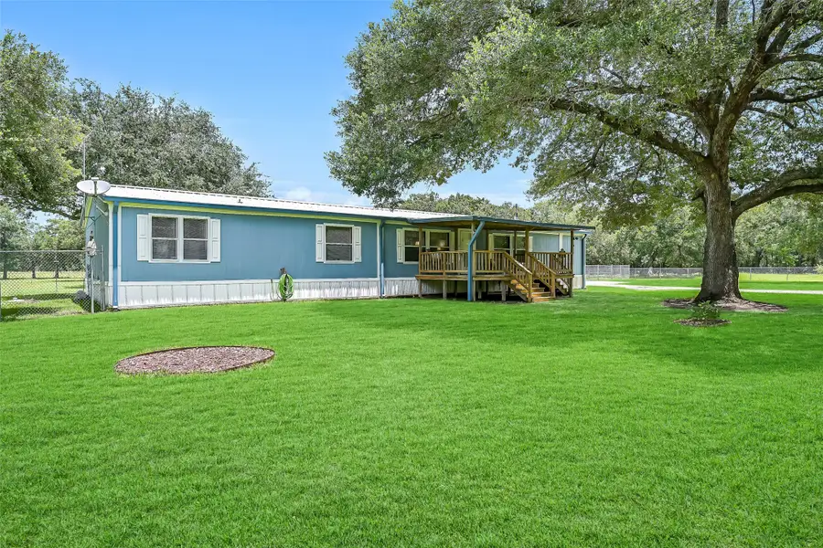 18424 Avenue A, Alvin, TX 77511 - #2