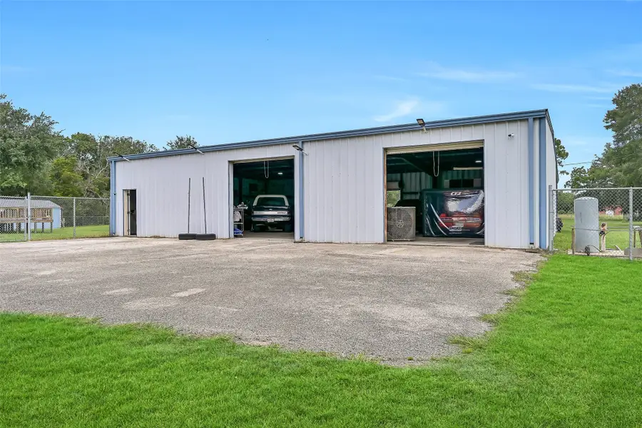 18424 Avenue A, Alvin, TX 77511 - #3
