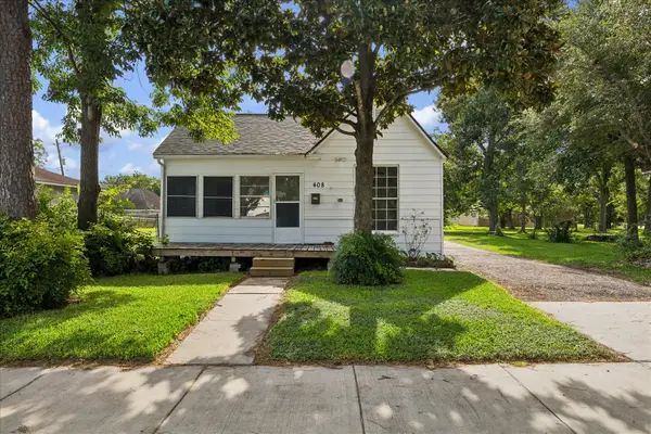 408 S 4th Street, La Porte, TX 77571