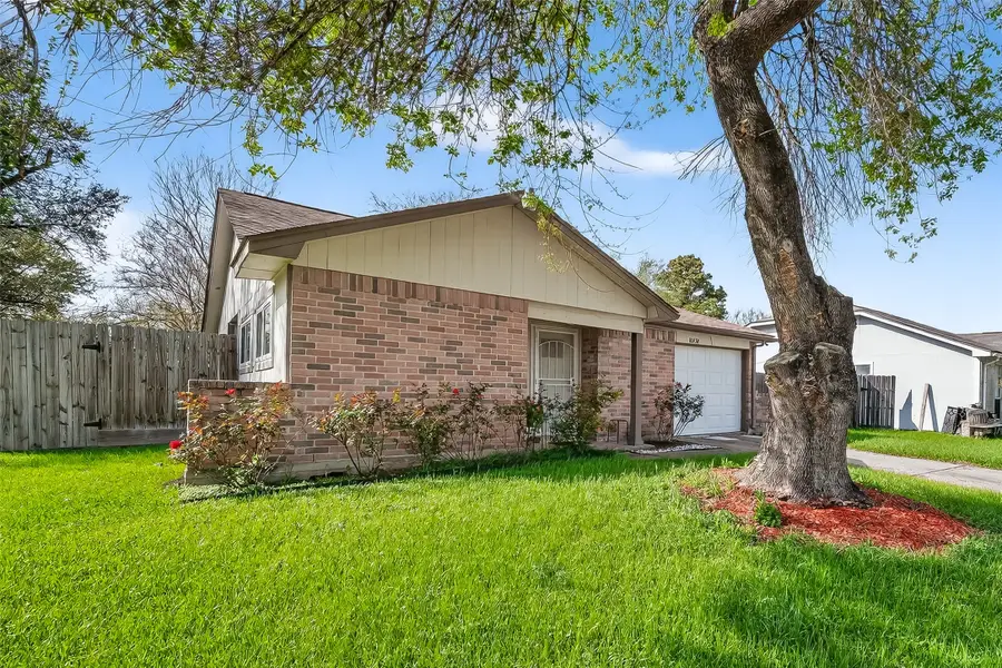 10738 Highland Woods Drive, Sugar Land, TX 77498 - #2