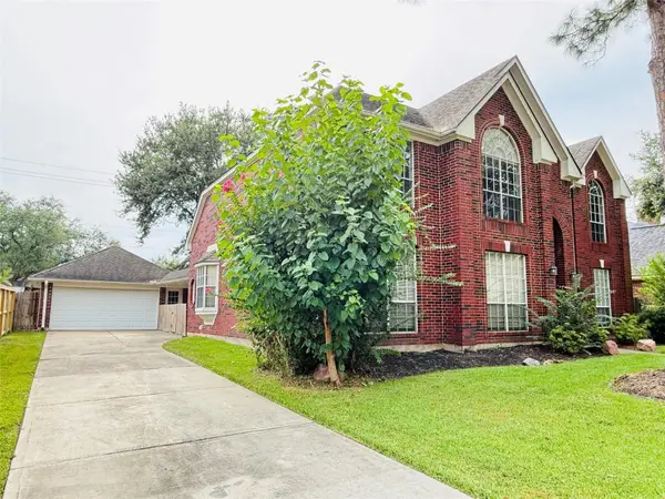 16619 Palisades Point Drive, Houston, TX 77059