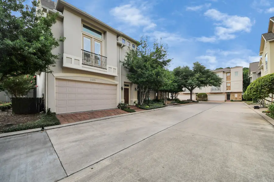 2223 Hilshire Trail Drive, Houston, TX 77080 - Image #3