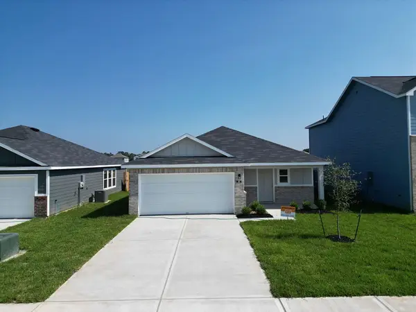 821 Stoney Point Lane, Dayton, TX 77535