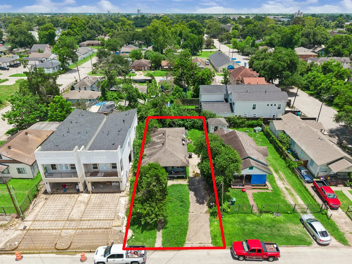 5208 Gano Street, Houston, TX 77009 - #1