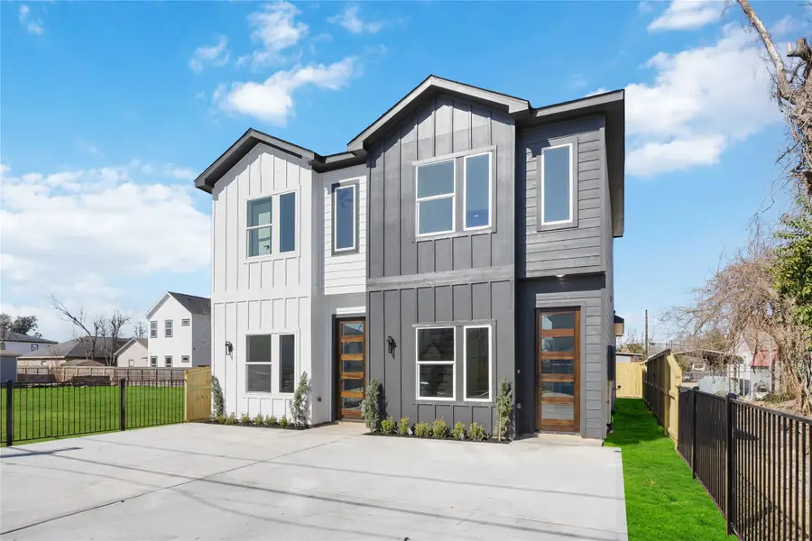 7961 Henson Street #A/B, Houston, TX 77028 - #2