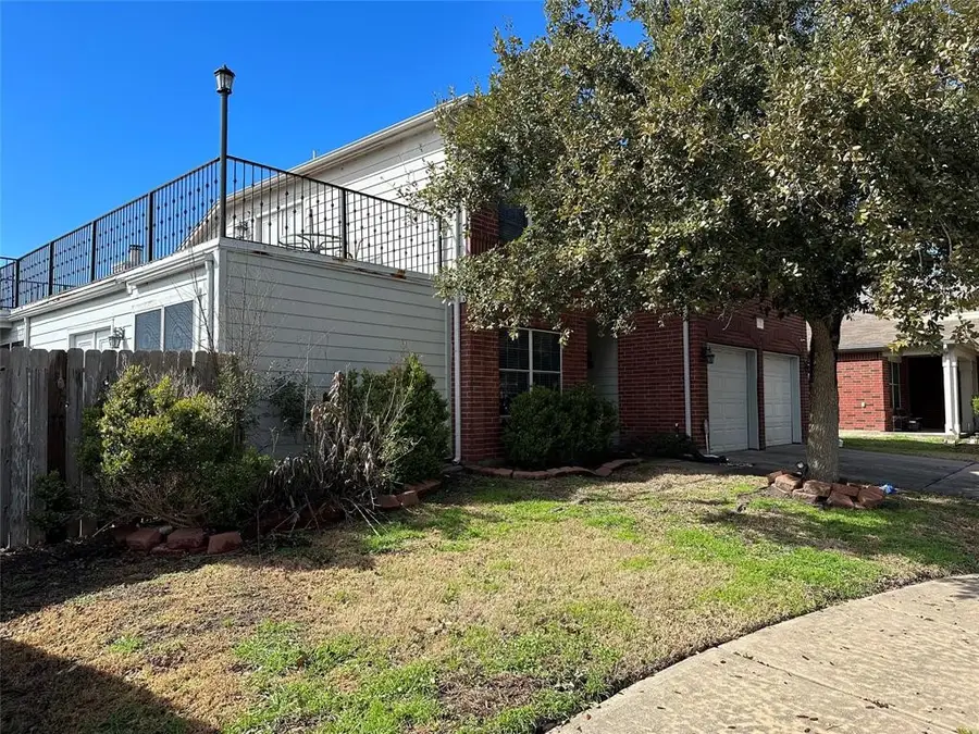 14911 Sugar Peak Drive, Sugar Land, TX 77498 - Image #3