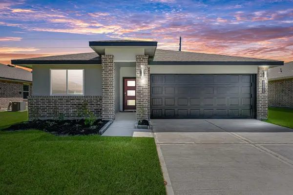 14826 Cold Water Drive, Baytown, TX 77523