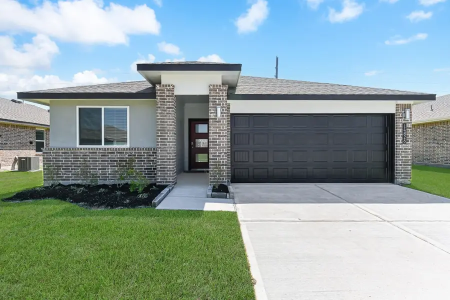 14826 Cold Water Drive, Baytown, TX 77523 - Image #2