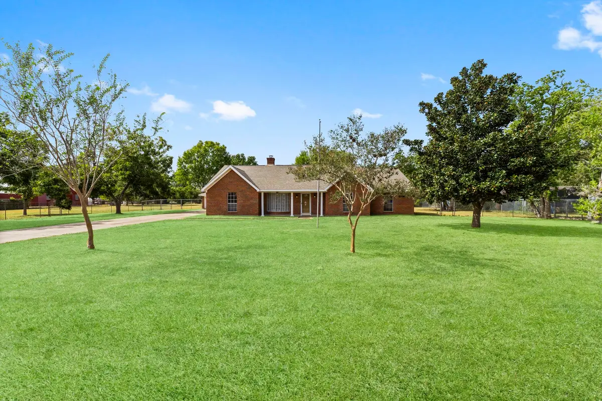 2810 Lilac Street, Pasadena, TX 77503 - Image #1