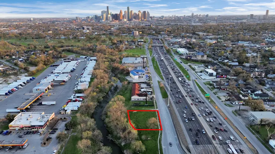 2636 North Freeway, Houston, TX 77009 - Image #2