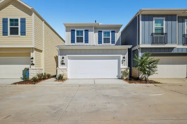 2221 Bay Breeze Drive, Kemah, TX 77565