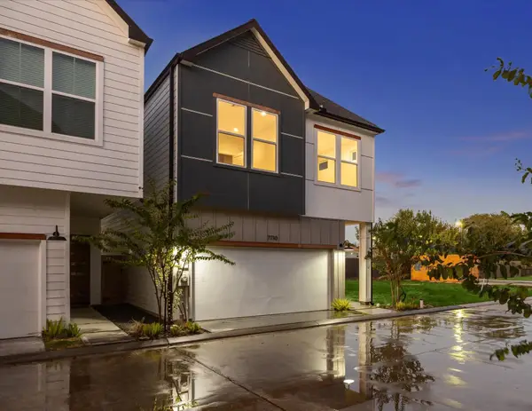 7702 Sky Dweller Drive, Houston, TX 77055