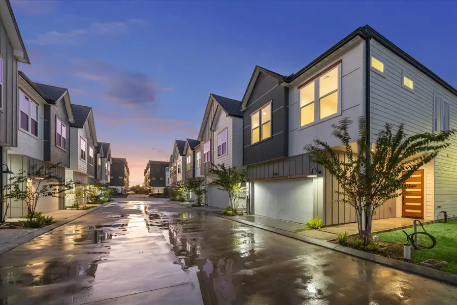 7702 Sky Dweller Drive, Houston, TX 77055 - #2