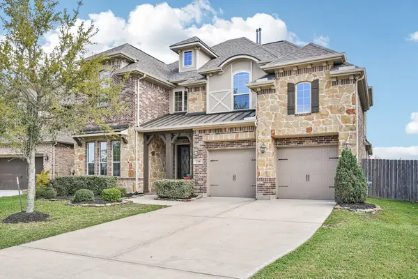 2341 Shallow Creek Lane, Friendswood, TX 77546