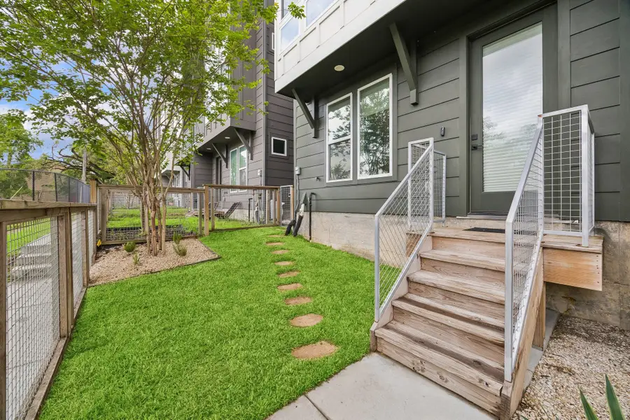 1308 Heslep Street #C, Houston, TX 77009 - #2