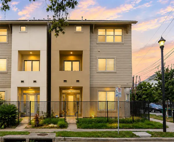 3010 Caroline Street, Houston, TX 77004