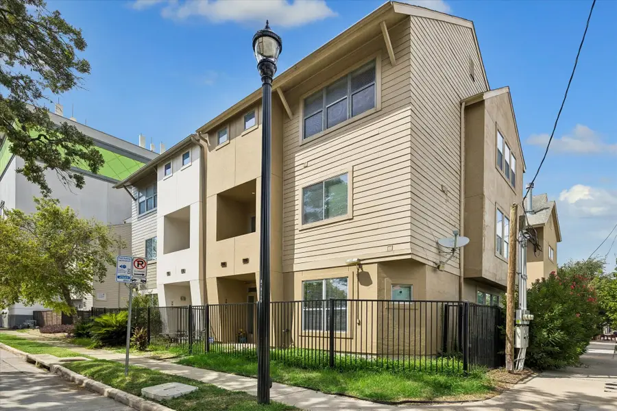 3010 Caroline Street, Houston, TX 77004 - #3