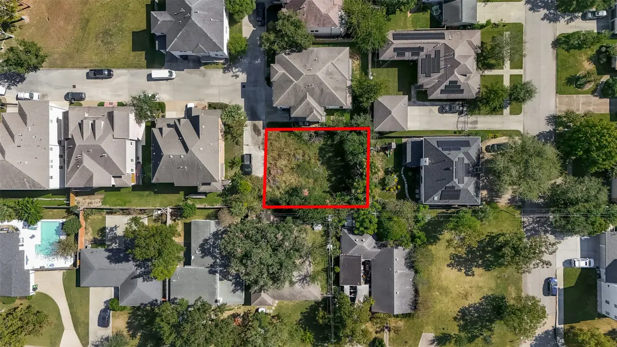 8014 Serenity Court, Houston, TX 77025 - Image #1