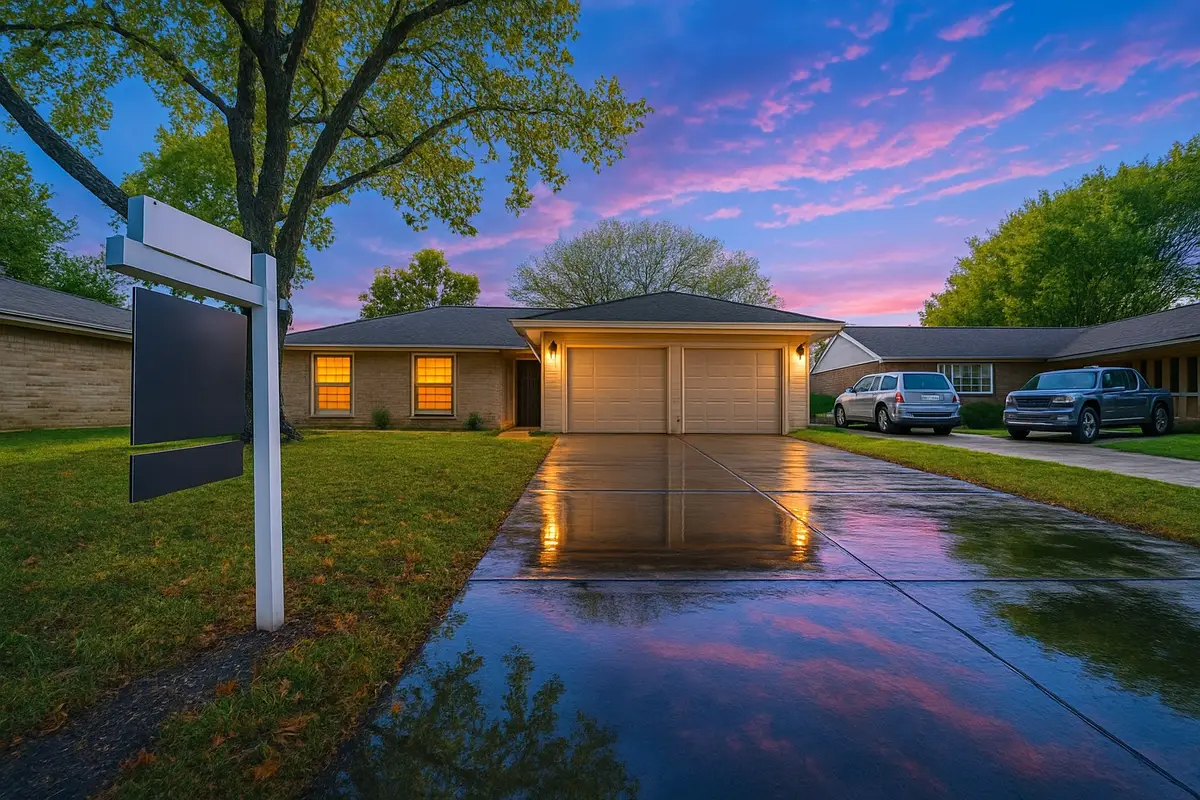 327 Windward Drive, League City, TX 77573 - Image #1