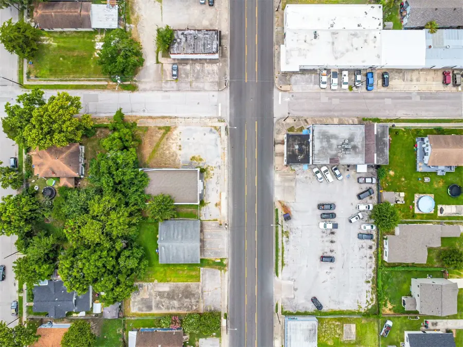 213 E Texas Avenue, Baytown, TX 77520 - Image #3