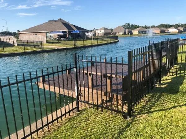 3747 Lake Bend Shore Drive, Spring, TX 77386