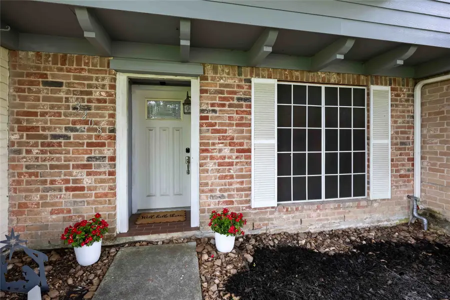 3208 Indian Trail #6, Baytown, TX 77521 - #2