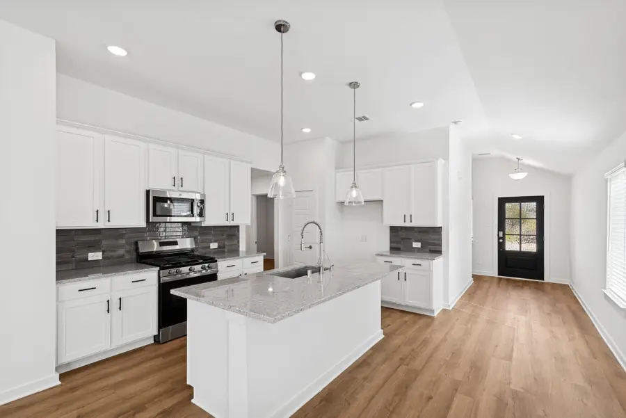 812 Village Brook Drive, Willis, TX 77378 - Image #2