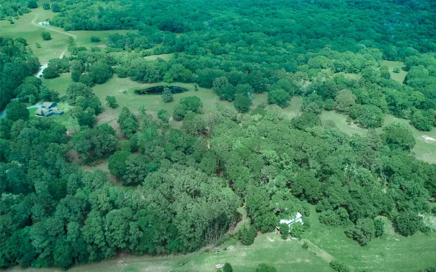 27592 S Log Cabin Road, Montgomery, TX 77356 - #2