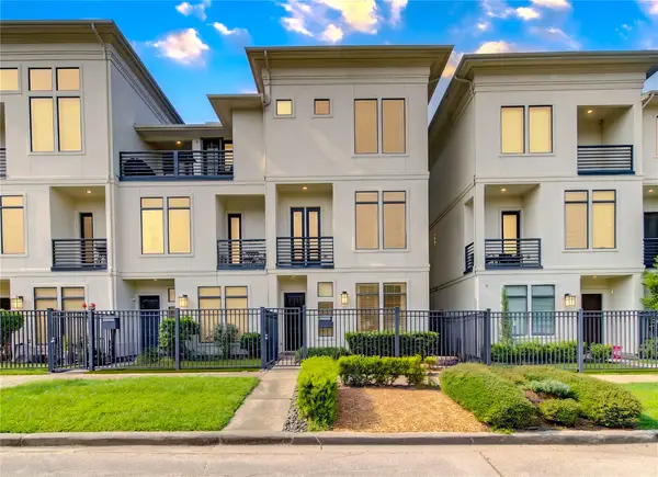3913 Rose Street, Houston, TX 77007