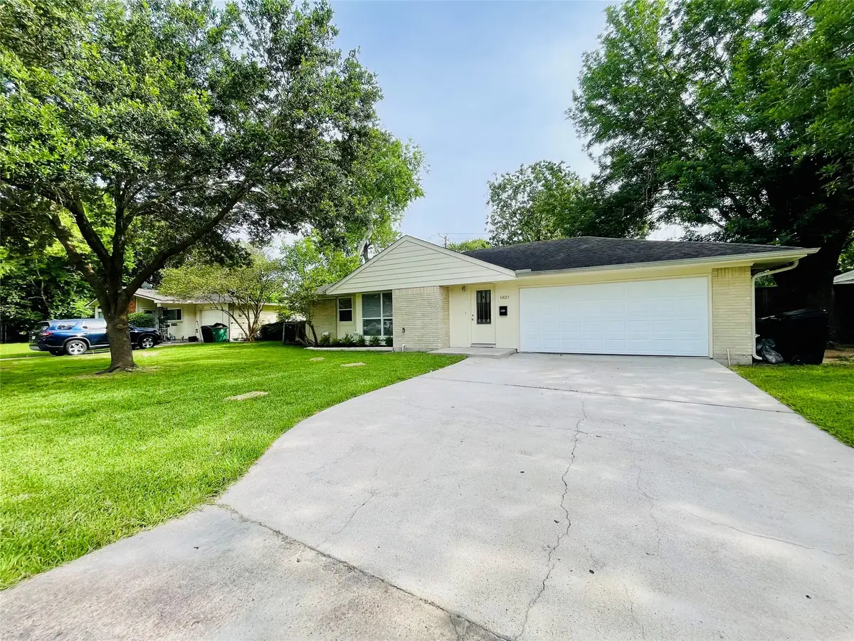 6829 Hazen Street, Houston, TX 77074 - #1