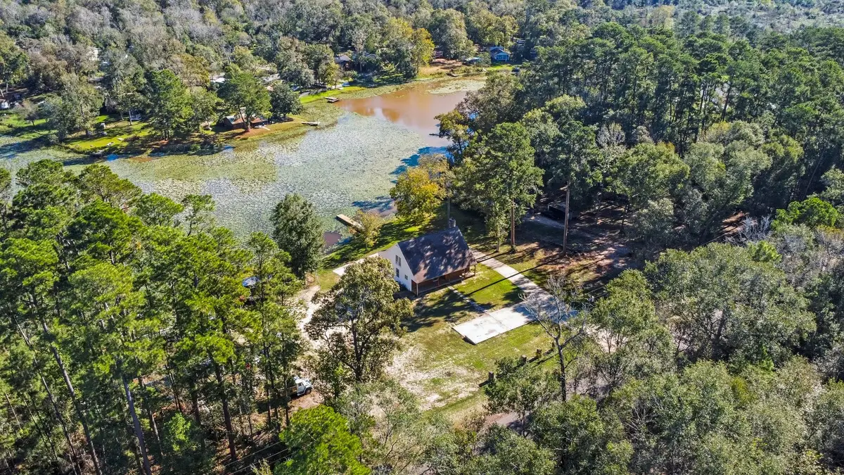 10482 Lake Shore Drive, Conroe, TX 77303 - Image #1