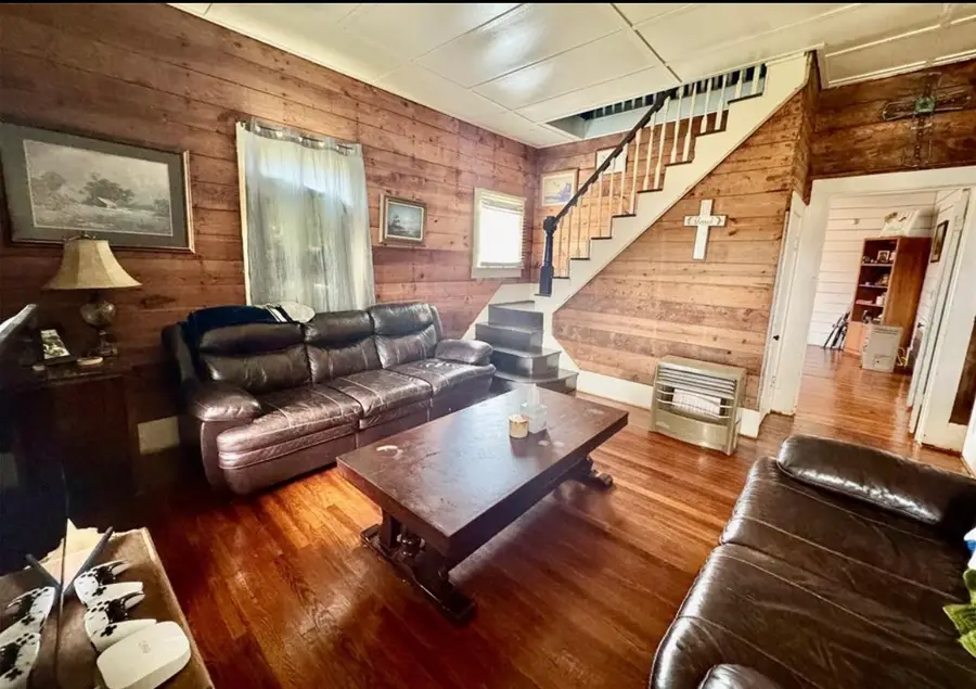 188 Elm Street, Blessing, TX 77419 - Image #2